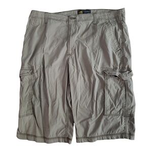 Men's Lee Cargo Shorts 42" Waist, 26" Long, Tan Long Shorts Breezy Loose